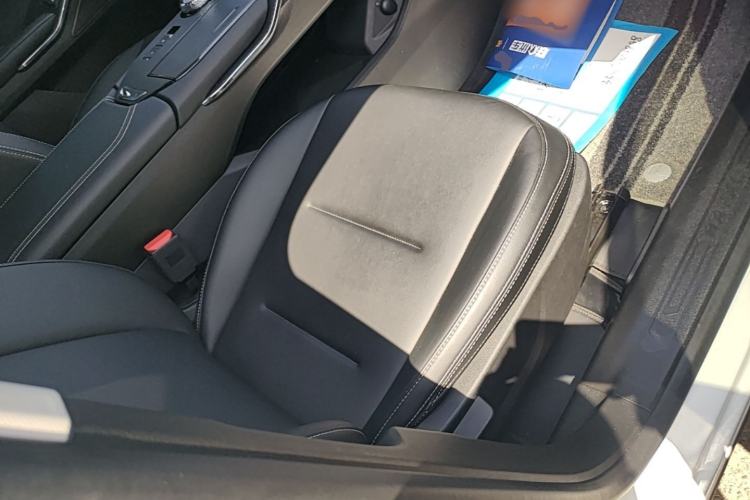 Used Haval H6 2024 1.5T Two-Wheel-Drive Classic Edition Right Front Seat