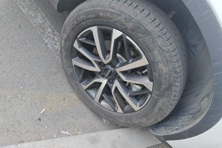 Used Haval H6 2024 1.5T Two-Wheel-Drive Classic Edition Right Front Wheel Hub