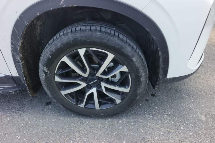 Used Haval H6 2024 1.5T Two-Wheel-Drive Classic Edition Right Front Wheel Hub