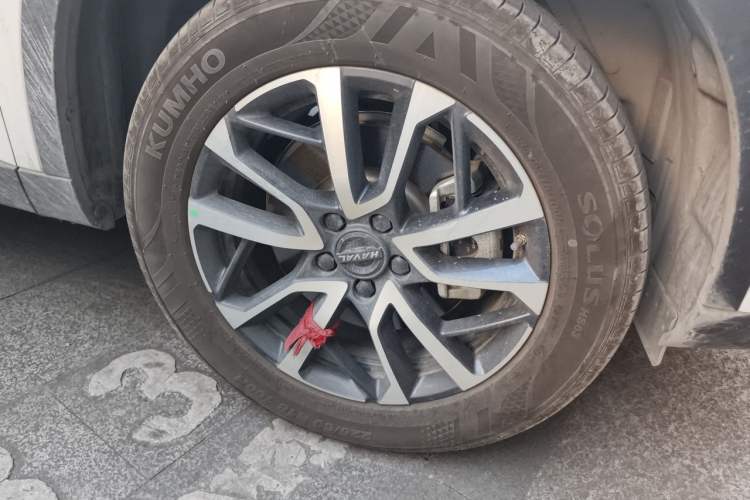 Used Haval H6 2024 1.5T Two-Wheel-Drive Classic Edition Right Front Wheel Hub