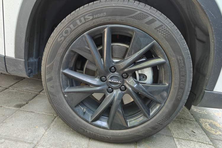 Used Haval H6 2024 1.5T Two-Wheel Drive Max Right Front Wheel Hub