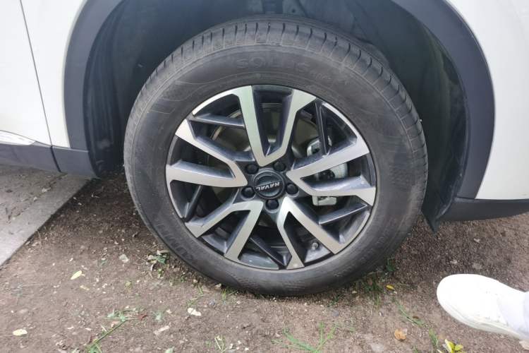 Used Haval H6 2024 1.5T Two-Wheel-Drive Classic Edition Right Front Wheel Hub