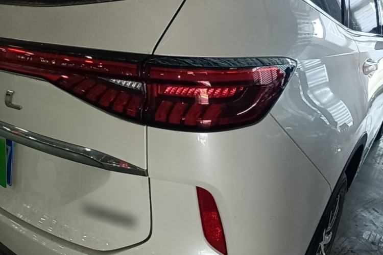 Used Haval H6 2024 1.5T Two-Wheel-Drive Classic Edition Right Rear Taillight