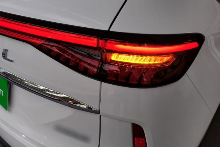 Used Haval H6 2024 1.5T Two-Wheel-Drive Classic Edition Right Rear Taillight