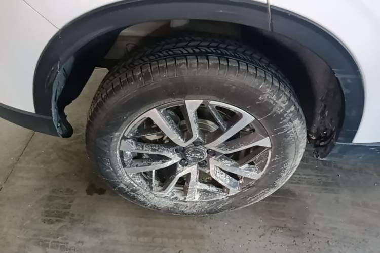 Used Haval H6 2024 1.5T Two-Wheel-Drive Classic Edition Right Rear Wheel Hub