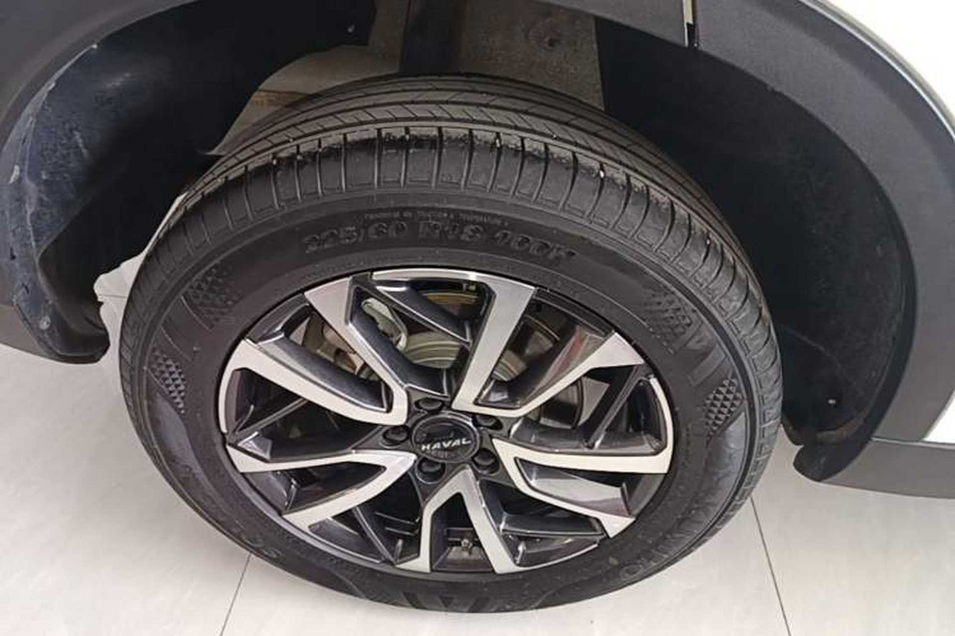 Used Haval H6 2024 1.5T Two-Wheel-Drive Classic Edition Right Rear Wheel Hub