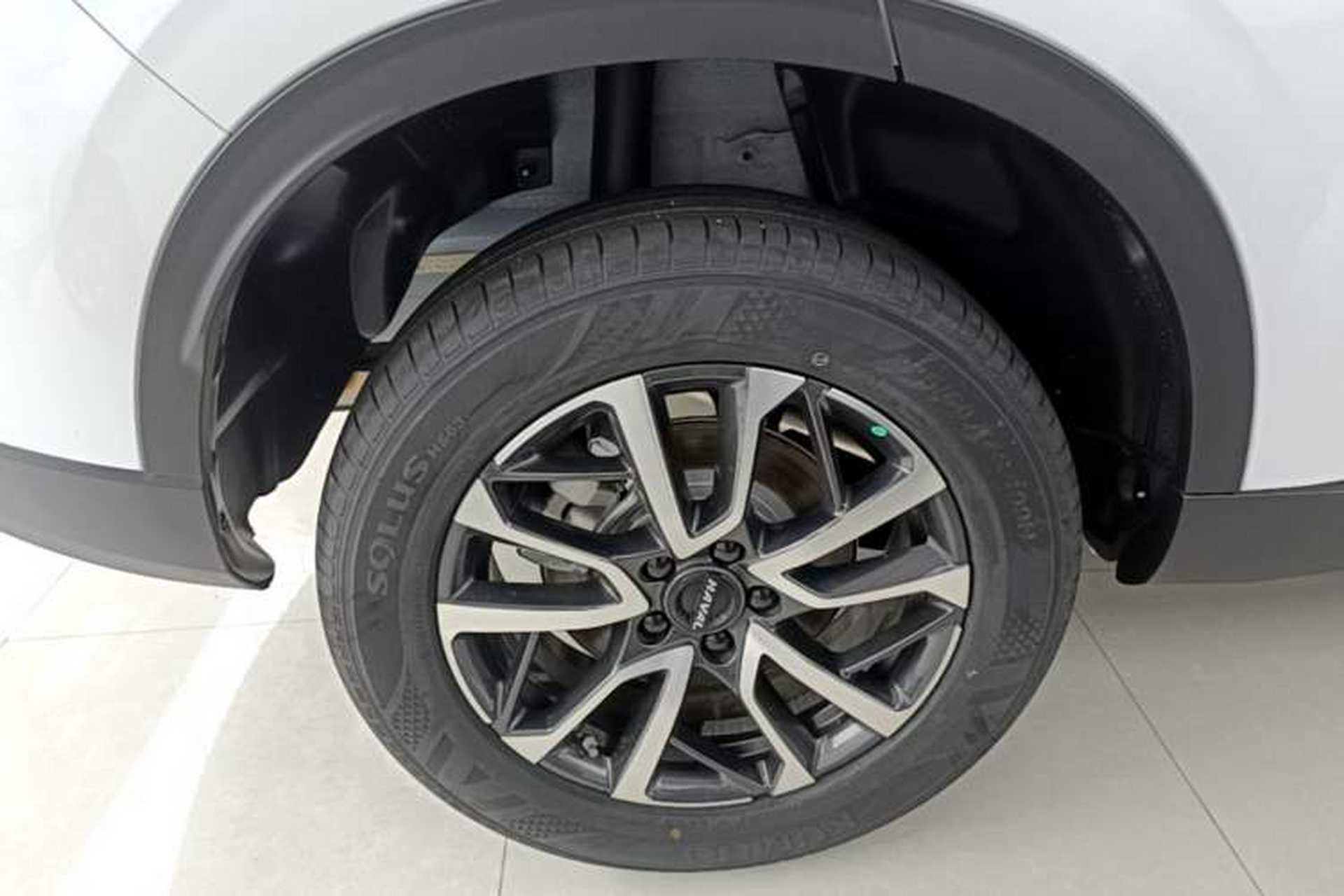 Used Haval H6 2024 1.5T Two-Wheel-Drive Classic Edition Right Rear Wheel Hub