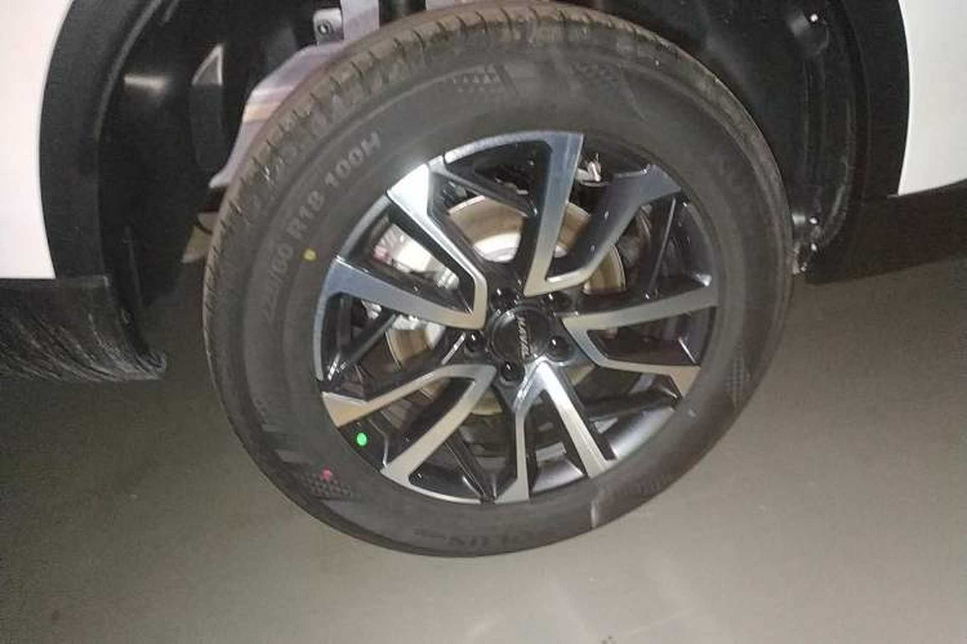 Used Haval H6 2024 1.5T Two-Wheel-Drive Classic Edition Right Rear Wheel Hub