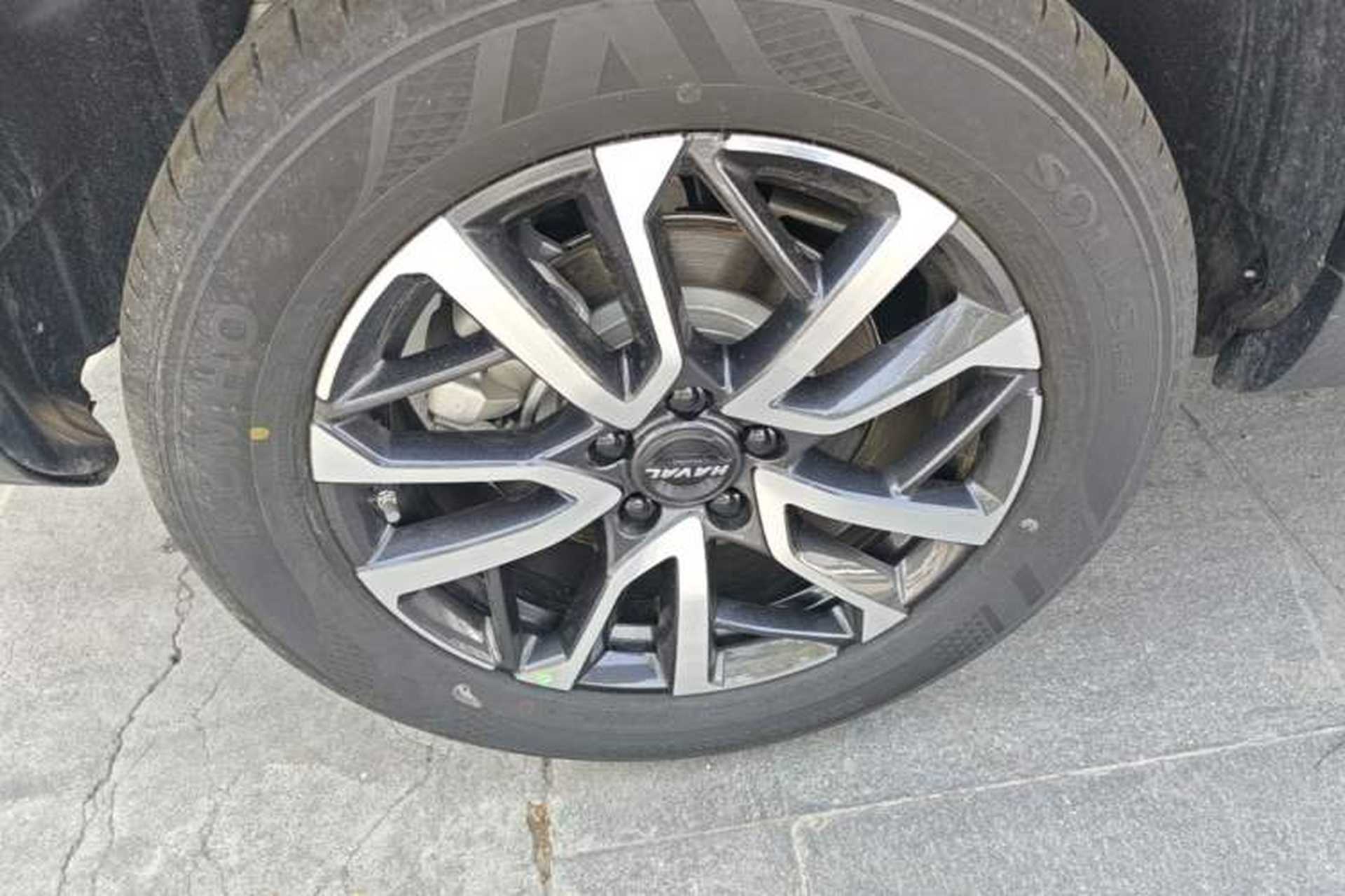 Used Haval H6 2024 1.5T Two-Wheel-Drive Classic Edition Right Rear Wheel Hub