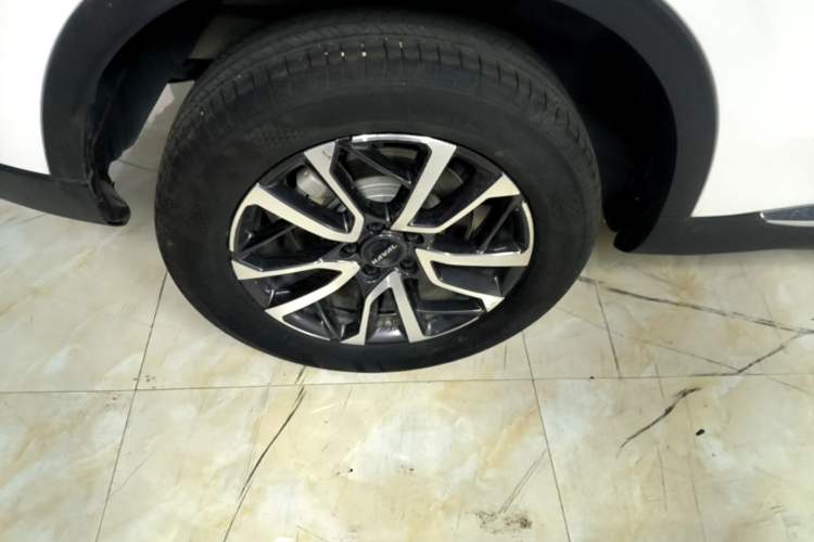 Used Haval H6 2024 1.5T Two-Wheel-Drive Classic Edition Right Rear Wheel Hub
