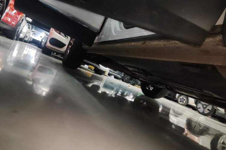 Used Haval H6 2024 1.5T Two-Wheel-Drive Classic Edition Right Side Sill