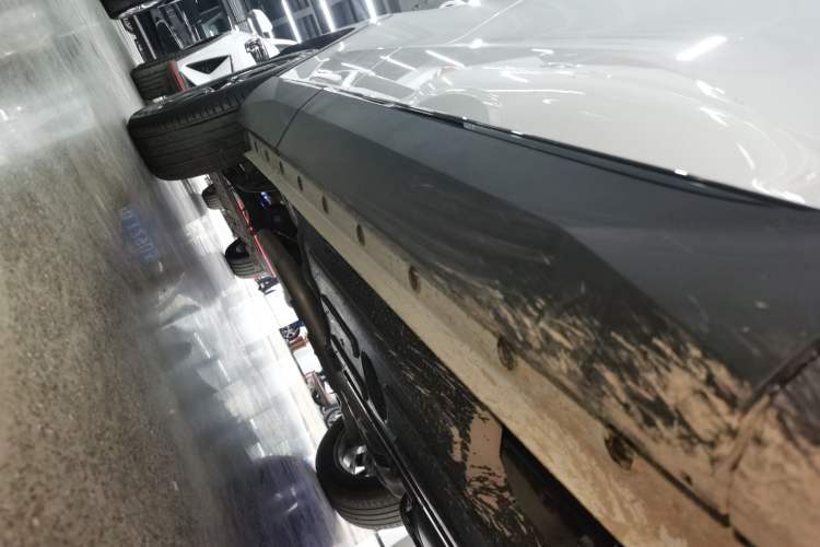 Used Haval H6 2024 1.5T Two-Wheel Drive Max Right Side Sill