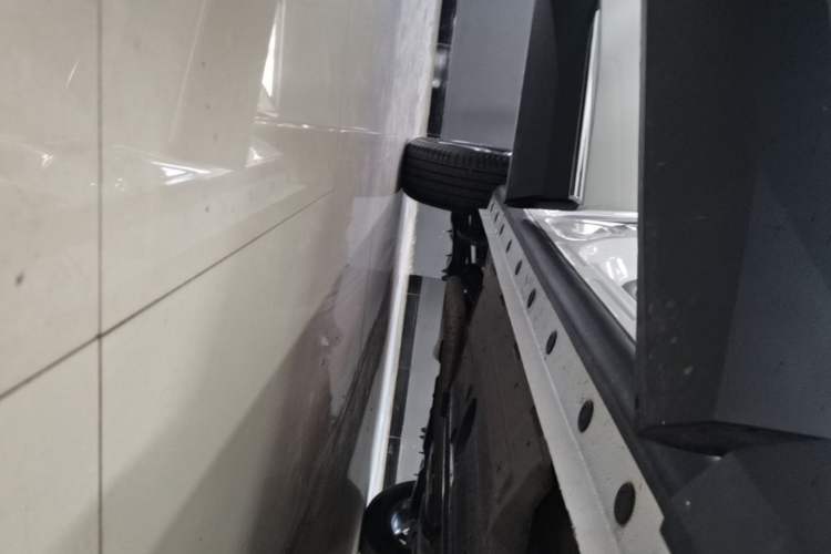 Used Haval H6 2024 1.5T Two-Wheel-Drive Classic Edition Right Side Sill