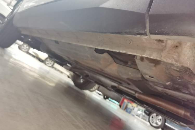 Used Haval H6 2024 2.0T All-Wheel Drive Max Right Side Sill