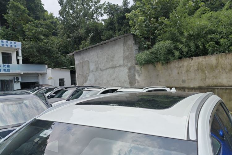 Used Haval H6 2024 1.5T Two-Wheel-Drive Classic Edition Roof