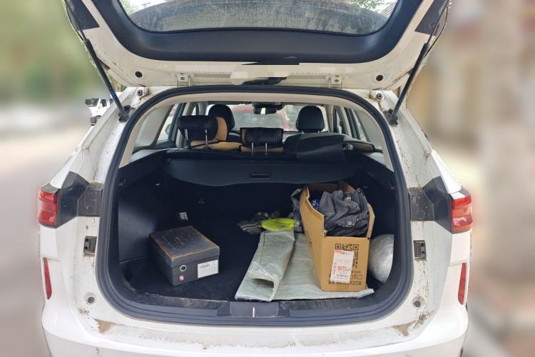 Used Haval H6 2024 1.5T Two-Wheel-Drive Classic Edition Trunk