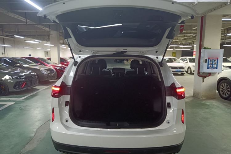 Used Haval H6 2024 1.5T Two-Wheel-Drive Classic Edition Trunk