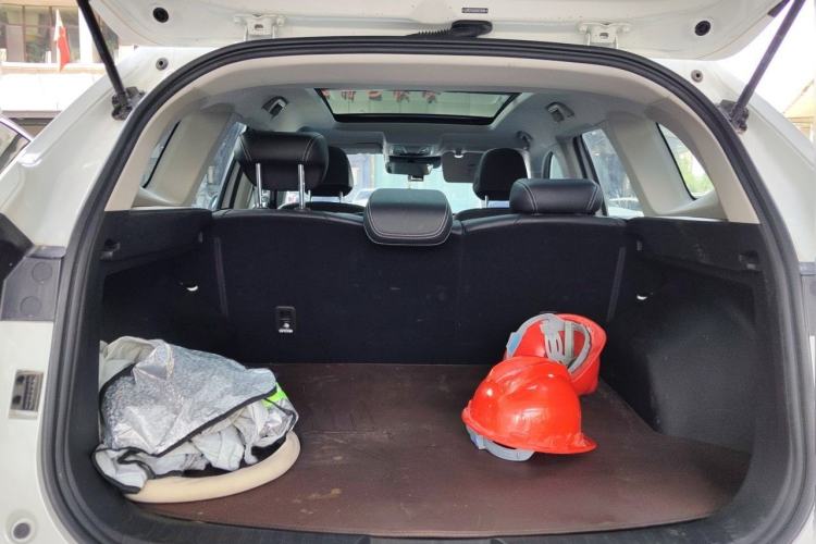 Used Haval H6 2024 1.5T Two-Wheel-Drive Classic Edition Trunk