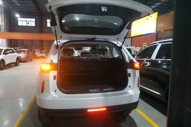 Used Haval H6 2024 1.5T Two-Wheel-Drive Classic Edition Trunk