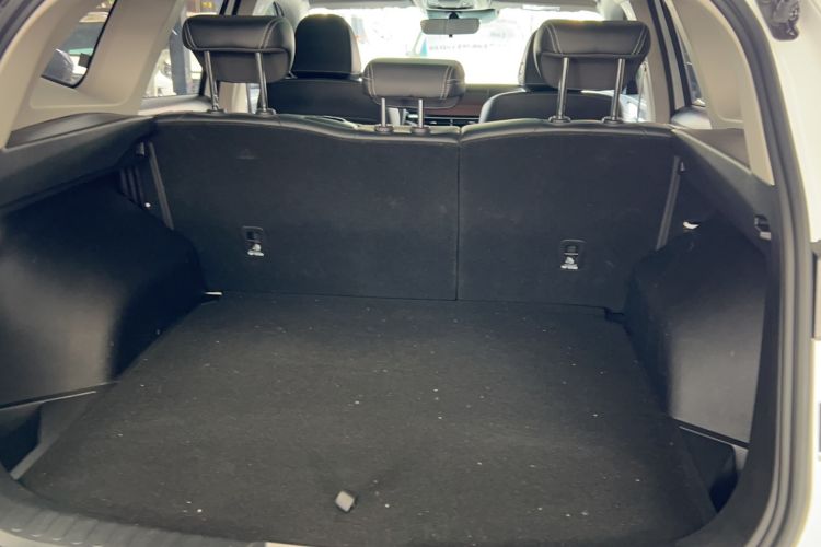 Used Haval H6 2024 1.5T Two-Wheel-Drive Classic Edition Trunk