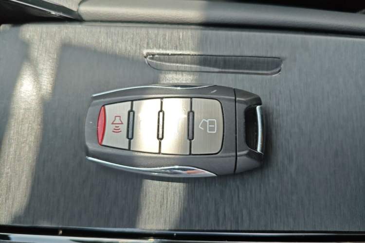 Used Haval H6 2024 1.5T Two-Wheel-Drive Classic Edition Vehicle Key