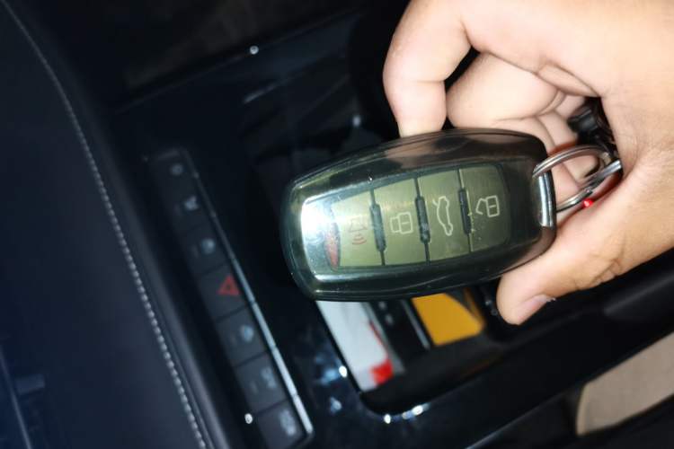 Used Haval H6 2024 1.5T Two-Wheel-Drive Classic Edition Vehicle Key
