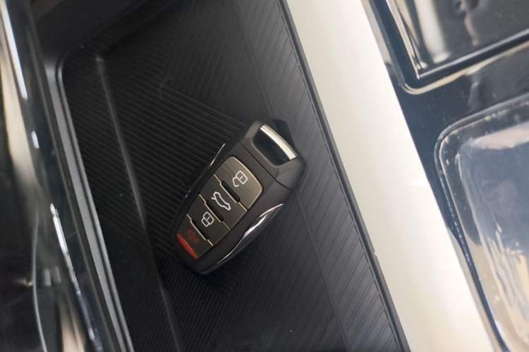 Used Haval H6 2024 1.5T Two-Wheel-Drive Classic Edition Vehicle Key