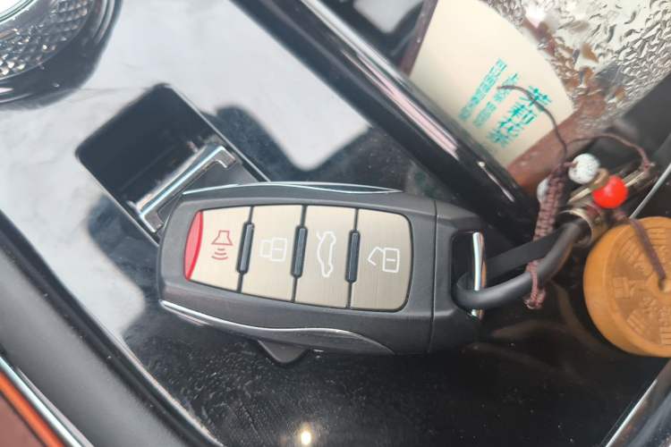 Used Haval H6 2024 1.5T Two-Wheel-Drive Classic Edition Vehicle Key