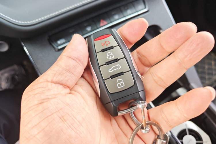 Used Haval H6 2024 1.5T Two-Wheel-Drive Classic Edition Vehicle Key