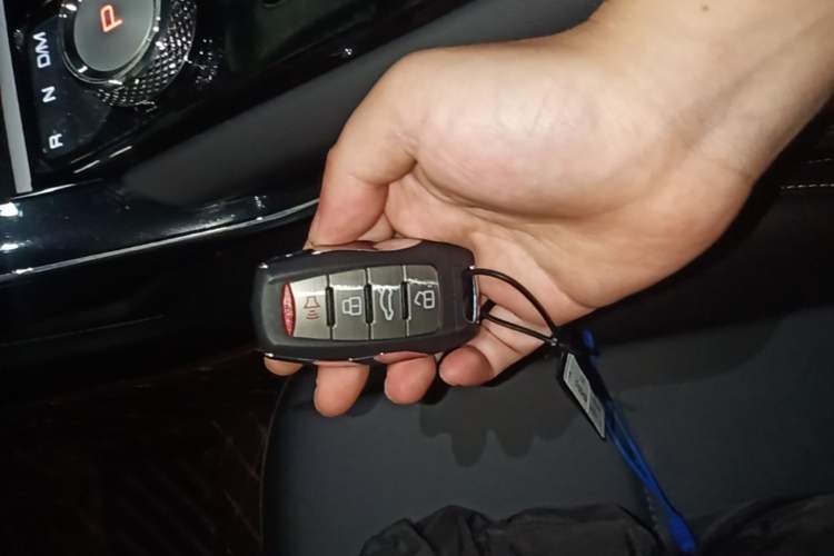 Used Haval H6 2024 1.5T Two-Wheel-Drive Classic Edition Vehicle Key