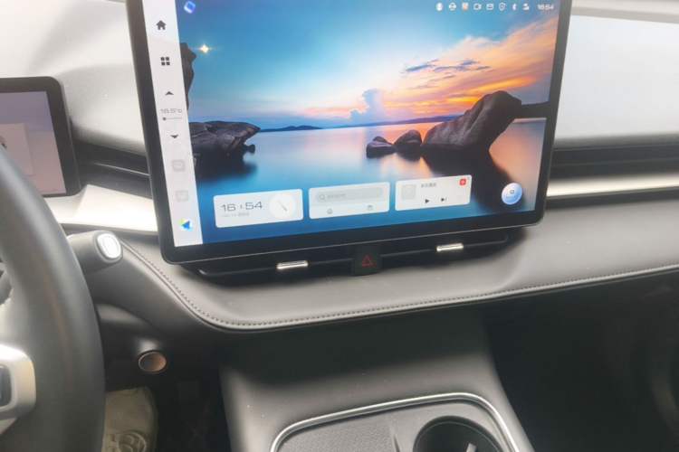 Used Haval H6 2024 1.5T Two-Wheel Drive Ultra Audio And AC Panel