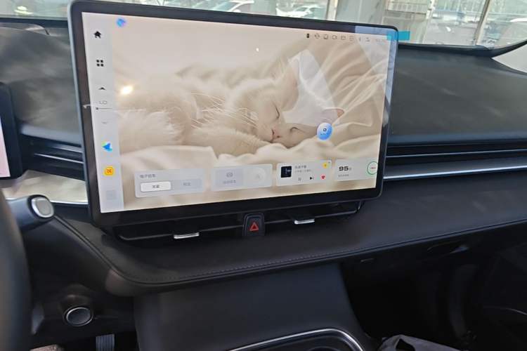 Used Haval H6 2024 1.5T Two-Wheel Drive Ultra Audio And AC Panel