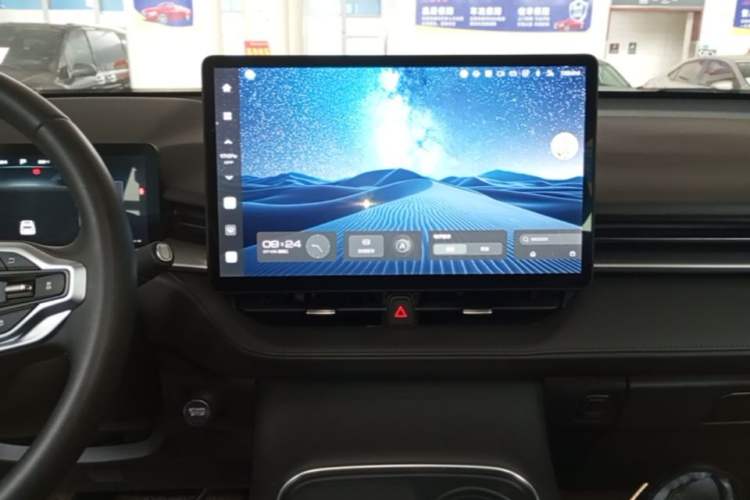 Used Haval H6 2024 1.5T Two-Wheel Drive Ultra Audio And AC Panel