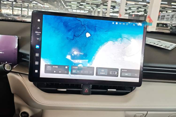 Used Haval H6 2024 1.5T Two-Wheel Drive Ultra Audio And AC Panel