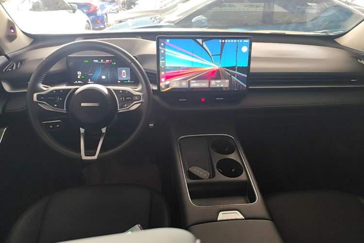 Used Haval H6 2024 1.5T Two-Wheel Drive Ultra Center Console