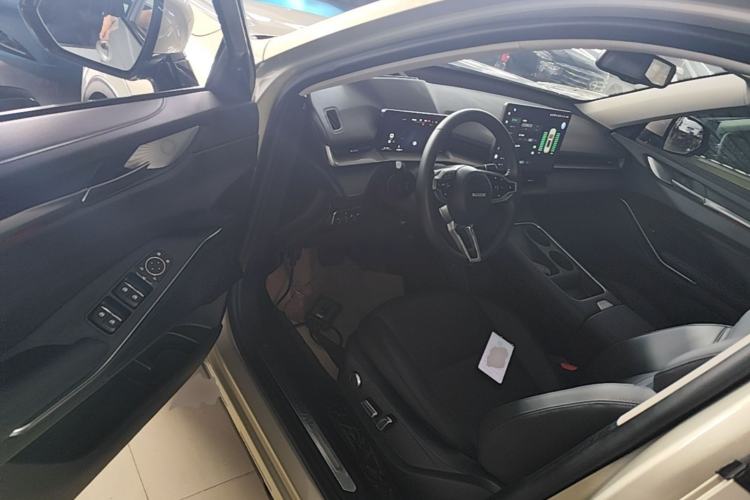 Used Haval H6 2024 1.5T Two-Wheel Drive Ultra Driver Seat