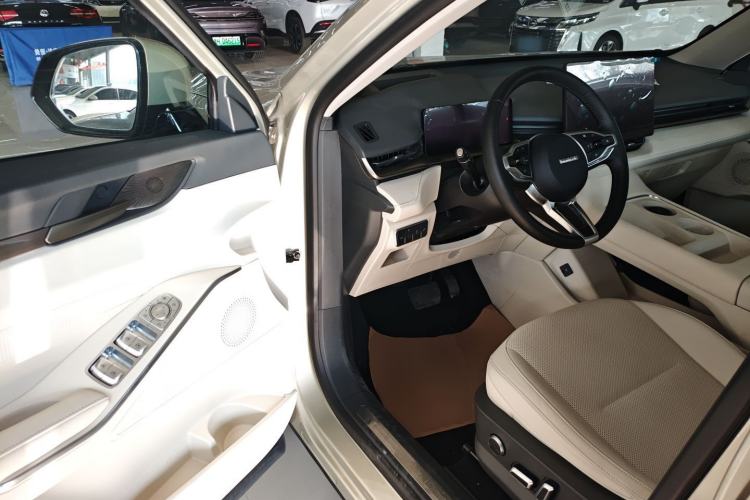 Used Haval H6 2024 1.5T Two-Wheel Drive Ultra Driver Seat