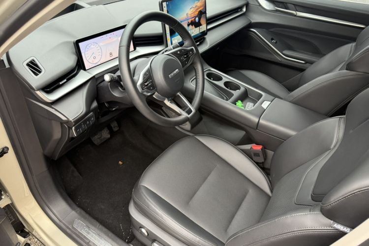 Used Haval H6 2024 1.5T Two-Wheel Drive Ultra Interior 2