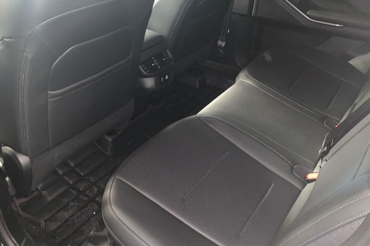 Used Haval H6 2024 1.5T Two-Wheel Drive Ultra Interior 2