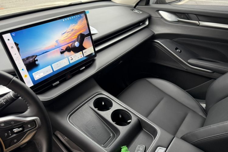 Used Haval H6 2024 1.5T Two-Wheel Drive Ultra Interior 5