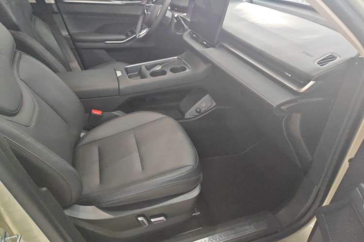 Used Haval H6 2024 1.5T Two-Wheel Drive Ultra Interior 7