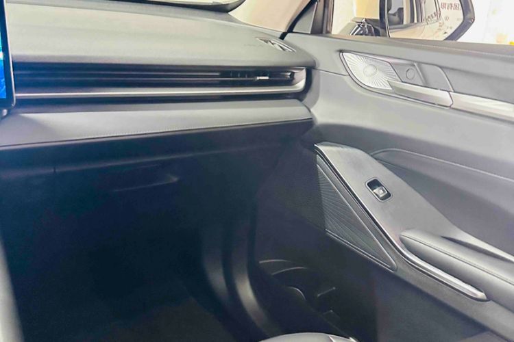 Used Haval H6 2024 1.5T Two-Wheel Drive Pro Interior 8