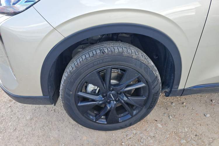 Used Haval H6 2024 2.0T All-Wheel Drive Max Left Front Wheel Hub