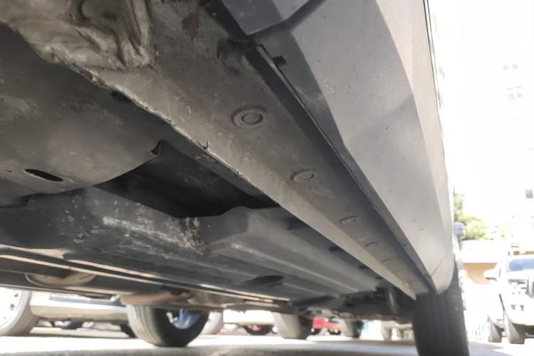 Used Haval H6 2024 1.5T Two-Wheel Drive Ultra Left Side Sill