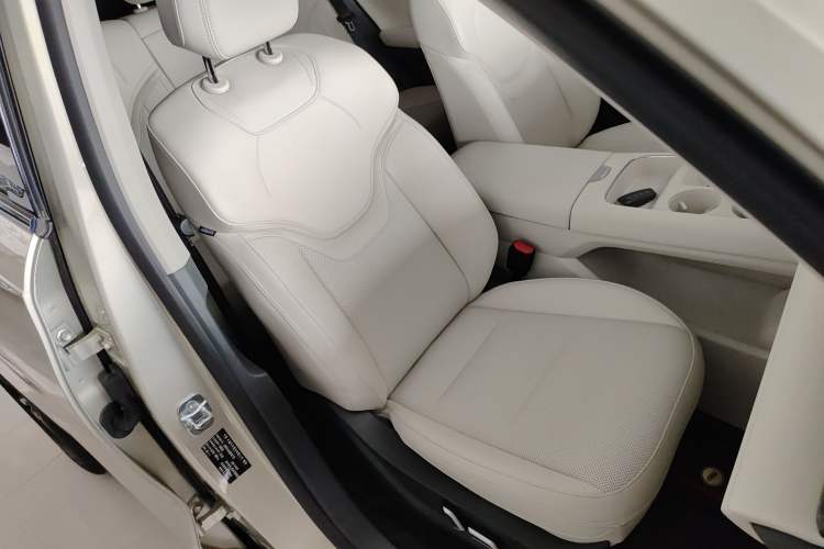 Used Haval H6 2024 1.5T Two-Wheel Drive Ultra Right Front Seat