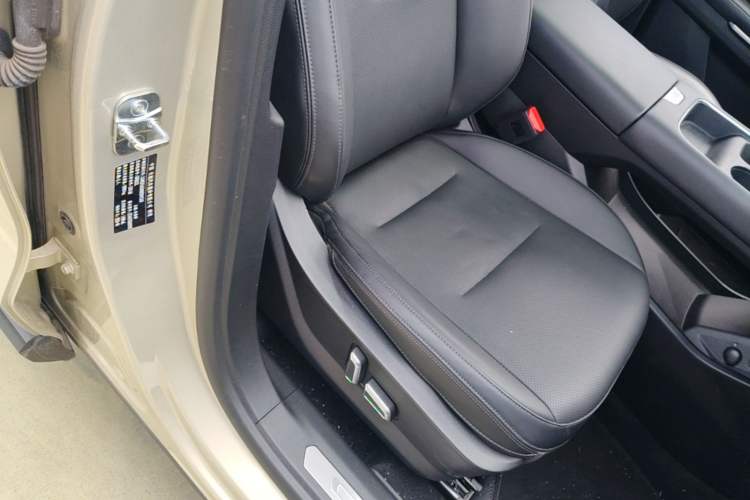 Used Haval H6 2024 1.5T Two-Wheel Drive Ultra Right Front Seat