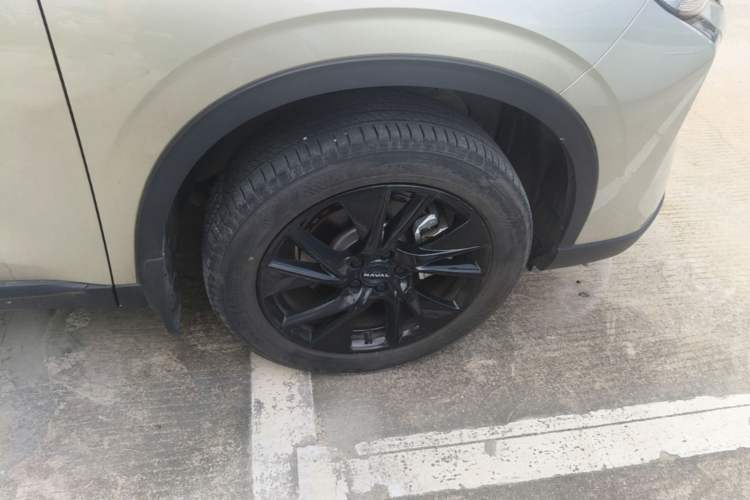 Used Haval H6 2024 1.5T Two-Wheel Drive Ultra Right Front Wheel Hub