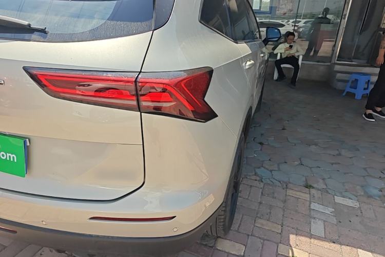 Used Haval H6 2024 1.5T Two-Wheel Drive Ultra Right Rear Taillight