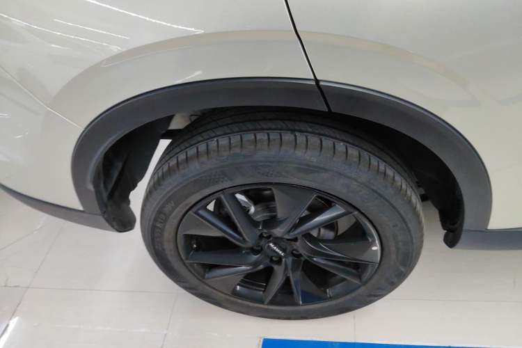 Used Haval H6 2024 1.5T Two-Wheel Drive Ultra Right Rear Wheel Hub