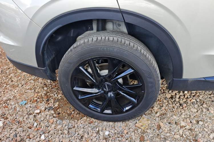 Used Haval H6 2024 2.0T All-Wheel Drive Max Right Rear Wheel Hub